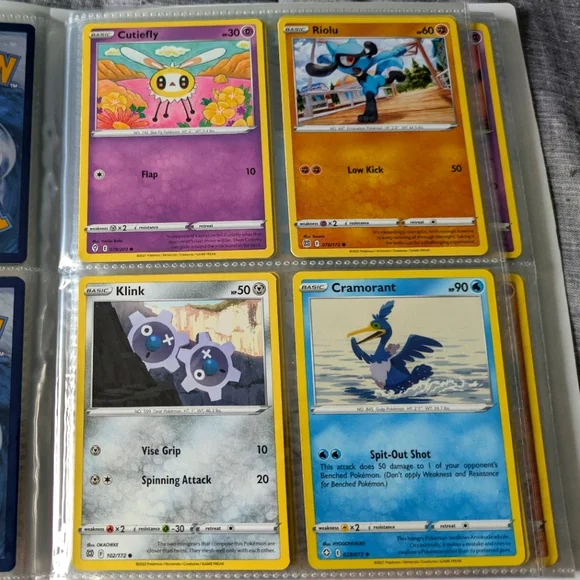 Charizard Pokemon Cards Album + 120 Cards 🔥 Holds Upto 240 Cards 🔥 - Picture 12 of 13
